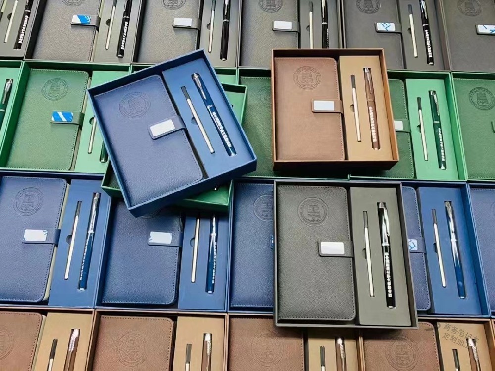 A4無(wú)線(xiàn)充記事本印刷定制：企業(yè)定制服務(wù)的新應(yīng)用場(chǎng)景